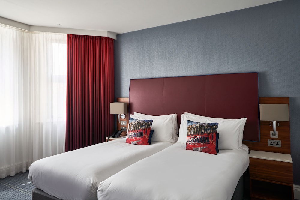 Executive Twin Room (With Executive Club Lounge Access) del hotel The Cumberland. Foto 3