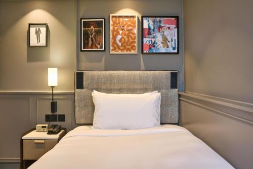 Habitación Individual del hotel Radisson Blu , London Bond Street. Foto 1