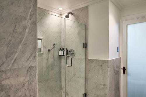 Habitación Individual del hotel Radisson Blu , London Bond Street. Foto 2