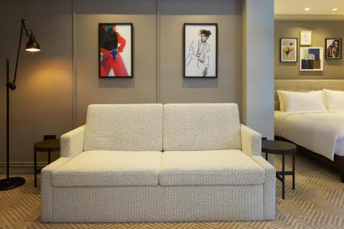 Suite Junior del hotel Radisson Blu , London Bond Street. Foto 11