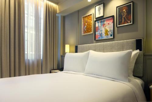 Habitación Doble Estándar del hotel Radisson Blu , London Bond Street. Foto 7