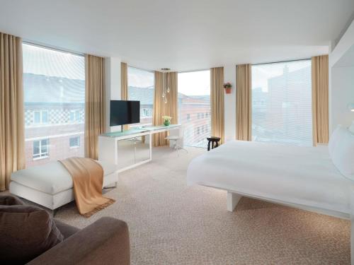 Suite Loft Junior - 1 cama extragrande del hotel St Martins Lane London. Foto 1
