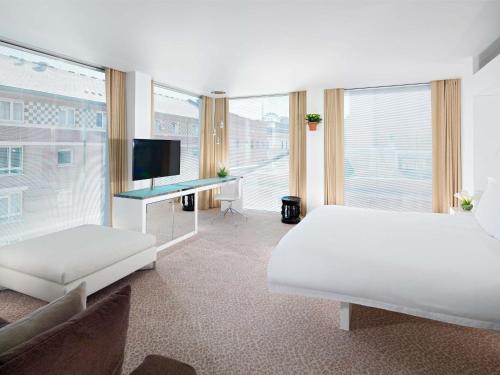 Suite Loft Junior King del hotel St Martins Lane London. Foto 7