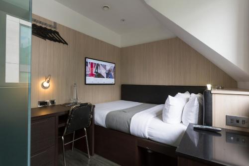Habitación Club con 1 cama grande del hotel The Z Victoria