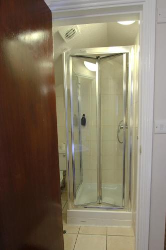 Habitación Triple Estándar del hotel Lords. Foto 2