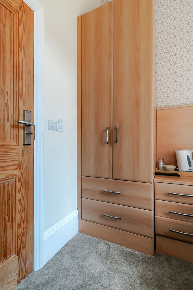 Habitación individual, baño privado del hotel Mina House. Foto 4