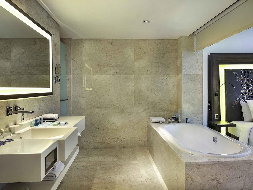 Suite del hotel Novotel Bali Ngurah Rai Airport. Foto 4