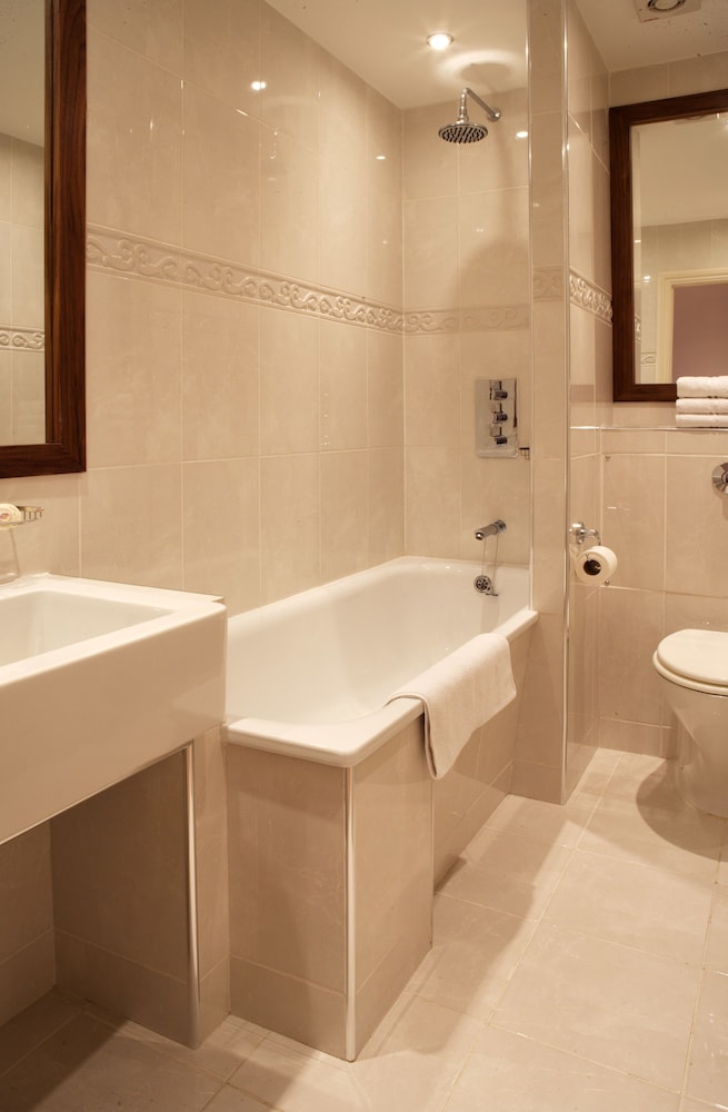 Habitación triple estándar del hotel New Linden. Foto 17