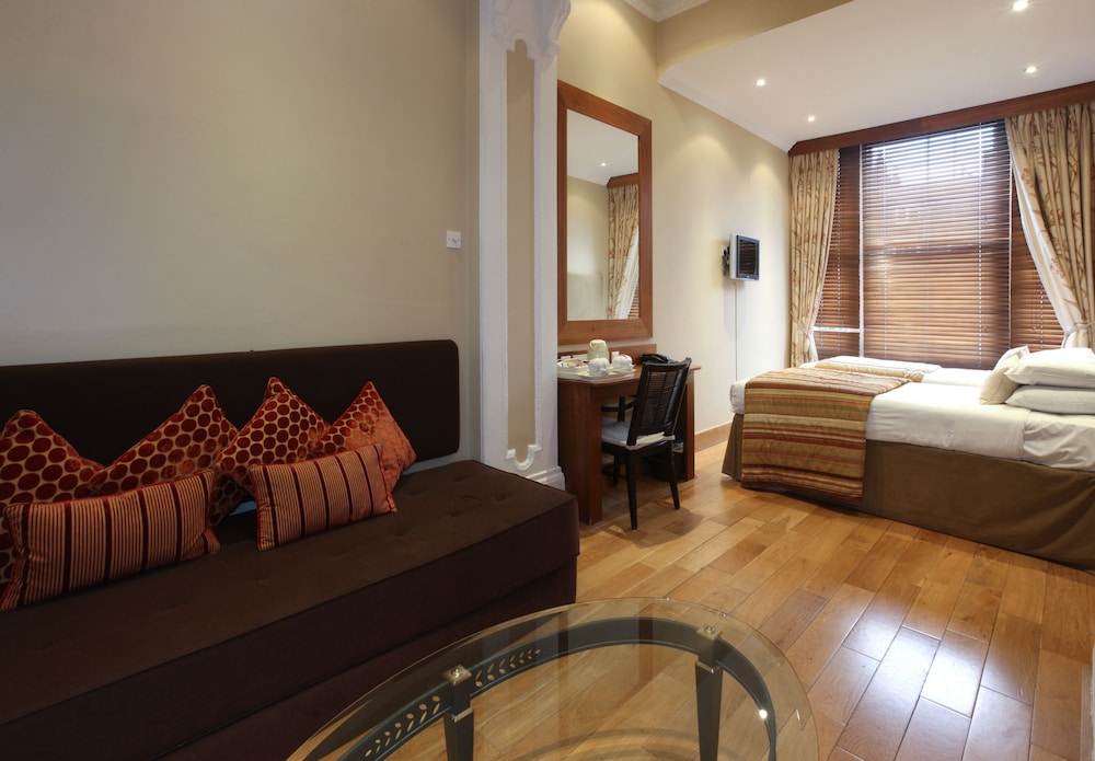 Habitación cuádruple estándar del hotel New Linden. Foto 7