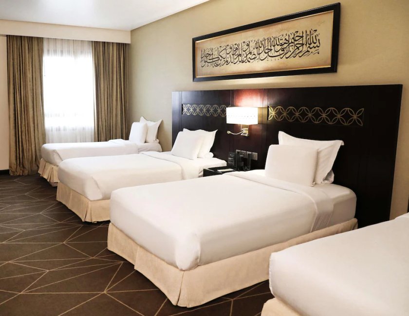 Habitación doble Superior Vista ciudad Con Vistas 4 camas individuales del hotel Pullman Zamzam Madina
