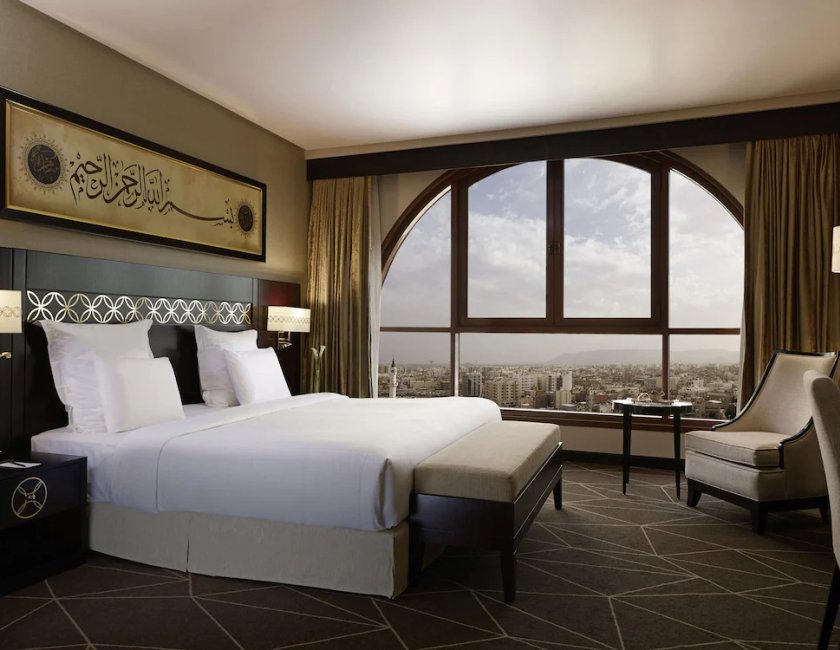 Junior suite 1 Cama king Vista ciudad Con Vistas del hotel Pullman Zamzam Madina. Foto 4