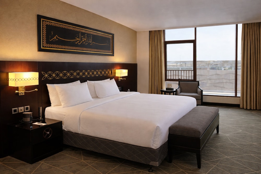 Habitación Superior, 1 Cama King Size - Vistas a la ciudad del hotel Pullman Zamzam Madina. Foto 6