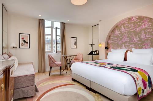 Habitación Doble Superior del hotel Les Rives De Notre Dame. Foto 5