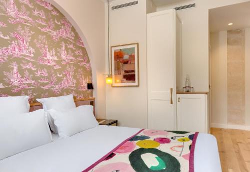 Habitación Doble Estándar del hotel Les Rives De Notre Dame. Foto 6
