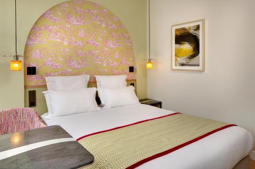 Habitación Doble Estándar del hotel Les Rives De Notre Dame. Foto 11