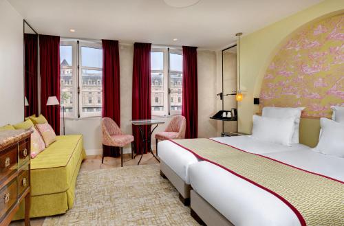 Habitación Doble Superior del hotel Les Rives De Notre Dame. Foto 16