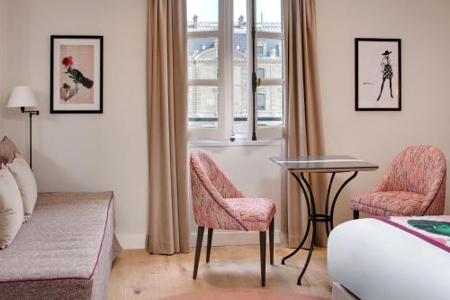 Habitación Doble Superior del hotel Les Rives De Notre Dame. Foto 31