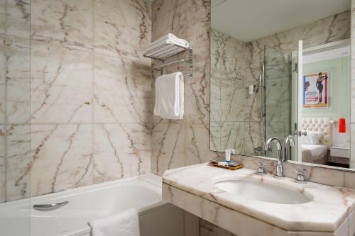 Habitación Familiar del hotel Florida. Foto 2