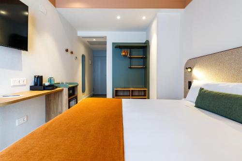 Habitación (1 o 2 adultos) - 1 o 2 camas del hotel Petit Palace Puerta del Sol. Foto 3