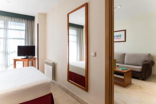 Suite Junior del hotel Exe Gran Almenar. Foto 10