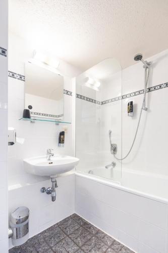 Habitación Triple del hotel Enziana Wien. Foto 6