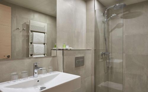 Habitación Cuádruple Familiar del hotel NH Andorra la Vella. Foto 8