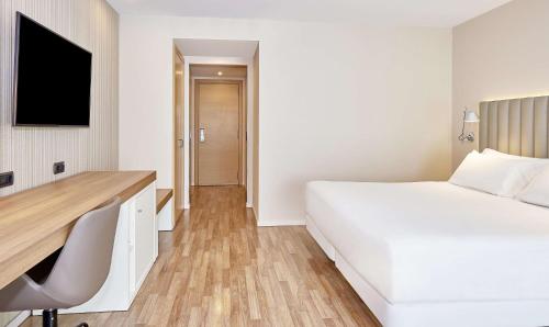 Habitación Doble Superior del hotel NH Andorra la Vella. Foto 5