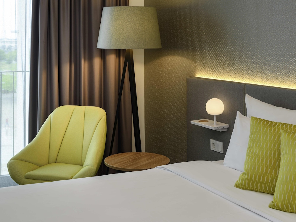 Habitación superior, 1 cama doble del hotel Novotel Muenchen Messe. Foto 2