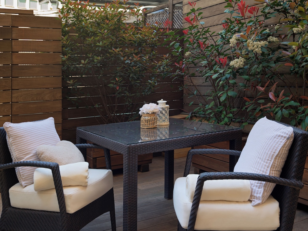 Habitación Classic Terrace del hotel H10 Universitat. Foto 4