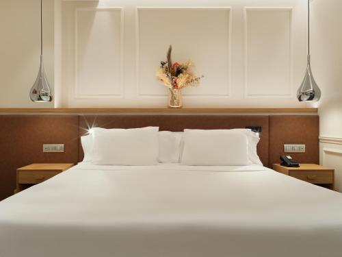 Suite del hotel H10 Universitat. Foto 2