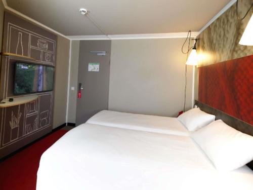 Habitación Doble Estándar - 2 camas del hotel Ibis Köln Centrum