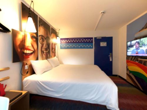 MyRoom By Peter - Habitación Doble Diversity in Cologne con 2 camas del hotel Ibis Köln Centrum