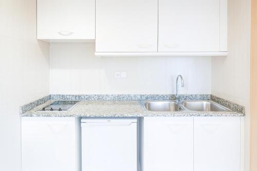 Apartamento de 1 dormitorio con vistas al mar del hotel Vistasol Apartments. Foto 5