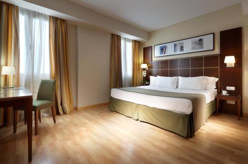 Habitación Triple del hotel Exe Tartessos