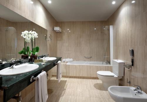 Suite Junior del hotel Exe Tartessos. Foto 3