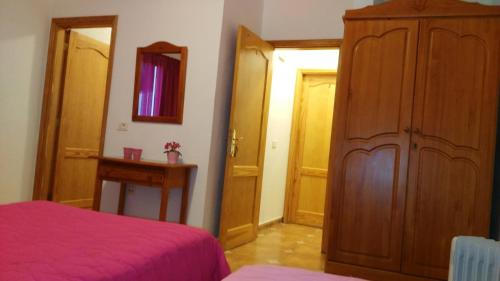 Habitación Triple del hotel Amparo Las Hayas. Foto 11