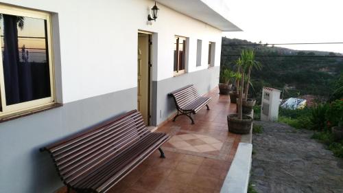 Habitación Triple del hotel Amparo Las Hayas. Foto 13