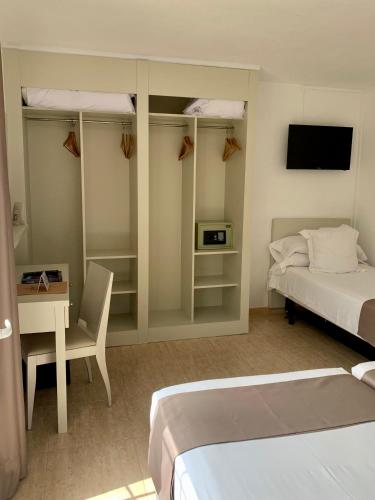 Habitación Cuádruple Estándar del hotel Jeni