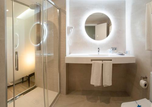 Habitación Doble Deluxe del hotel Pasarela. Foto 2