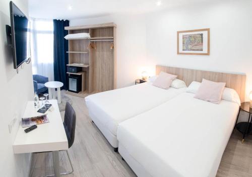 Habitación Doble Deluxe del hotel Pasarela. Foto 8