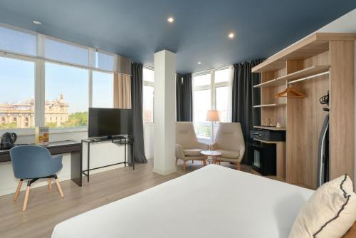 Habitación Premium Azul con vistas al monumento del hotel Pasarela. Foto 6