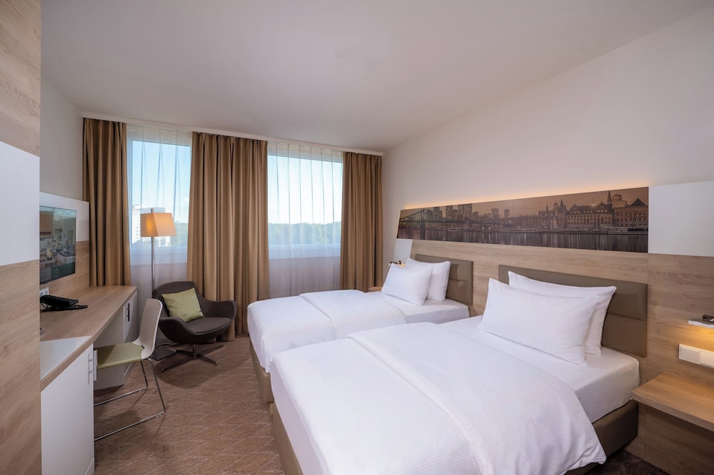Habitación estándar, 2 camas individuales del hotel Holiday Inn Frankfurt Airport, An Ihg