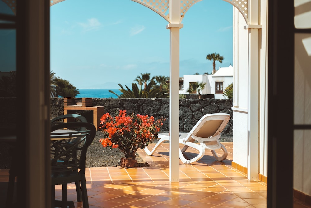 2 bedroom sea view plus apartment del hotel Apartamentos LIVVO Coloradamar. Foto 7