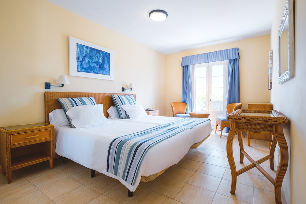 2 bedroom sea view plus apartment del hotel Apartamentos LIVVO Coloradamar. Foto 10