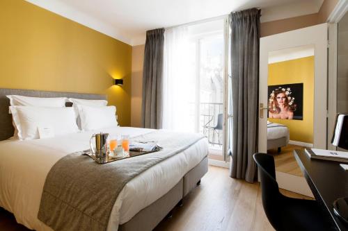 Habitación Doble Superior con balcón del hotel Mathis. Foto 4