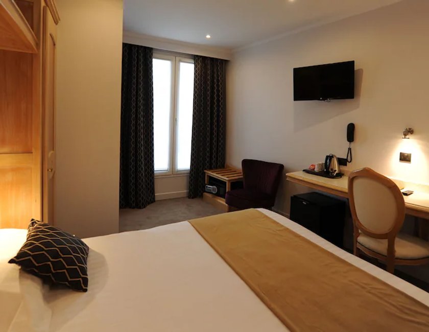 Habitación estándar doble del hotel Du Midi Paris Montparnasse. Foto 2