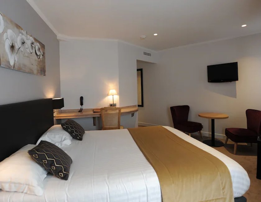Habitación Deluxe doble, 1 cama de matrimonio del hotel Du Midi Paris Montparnasse. Foto 5