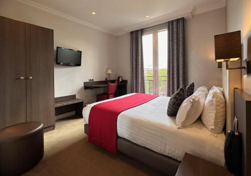 Habitación Doble Estándar del hotel Du Midi Paris Montparnasse. Foto 2