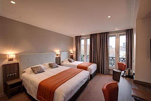 Habitación Triple Superior del hotel Du Midi Paris Montparnasse