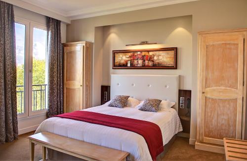 Suite Junior del hotel Du Midi Paris Montparnasse. Foto 5